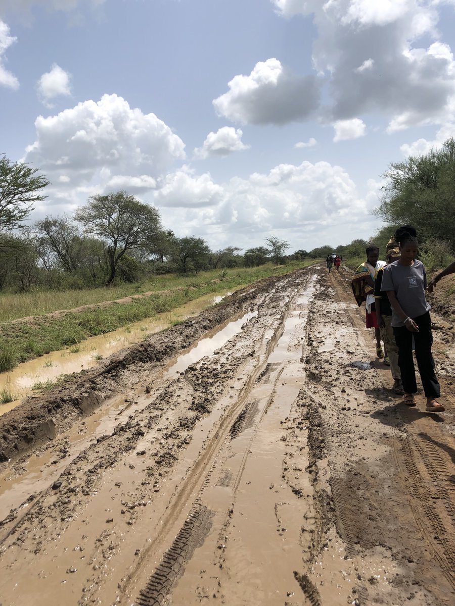 ThekarimojongO's tweet image. Kotido-Moroto Road today 

Reminder we always vote @NRMOnline 99% 

@MoWT_Uganda @GenWamala