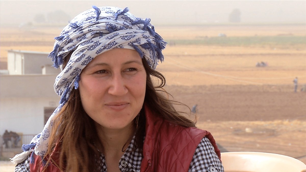 Anayasa Mahkemesi kararı:

DAİŞ saldırısı altındaki Kobanê'ye geçmek isterken askerlerin açtığı ateş sonucu hayatını kaybeden Kader Ortakaya'nın yaşam hakkı ihlal edildi