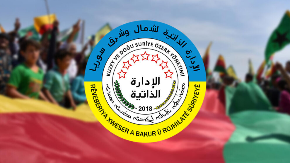 Pymangh1's tweet image. چند تا از خفنترین قوانین منطقه خودگردان روژاوا ( کردها ) در شمال سوریه :
✅ هر پست حکومتی دو رئیس داره؛ یکی زن، یکی مرد. یعنی تساوی واقعی، نه شعار.
✅ چندهمسری و ازدواج کودکان کاملاً ممنوعه.
✅ زبان مادری حق همهست: کردی، عربی، سریانی، ترکمانی... همه رسمیان.