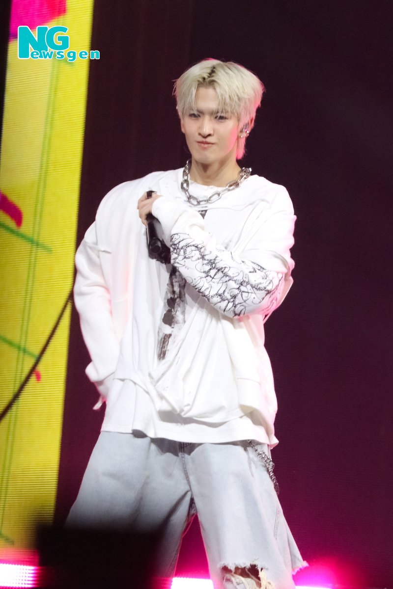 #JINWOOKkim จาก #BUSbecauseofyouishine ส่งต่อความสนุกในงาน “MIXEDPOP Music Festival Bangkok 2025”

#MIXEDPOP2025 #MIXEDPOP2025_D1
#MIXEDPOPBANGKOK2025
#MIXEDPOPBANGKOK2025xBUS