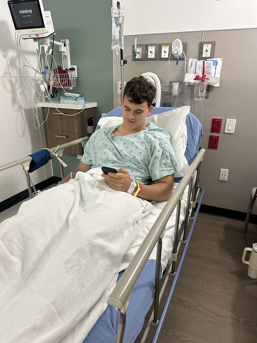 liam_riley08's tweet image. Unfortunately during a 7v7 practice about a month ago I injured my left knee making a play on a pass. After many visits with Doctor’s and Specialists it was determined that I tore my ACL. I’ve gone through successful ACL Surgery and have been in recovery for 2 weeks. While these…
