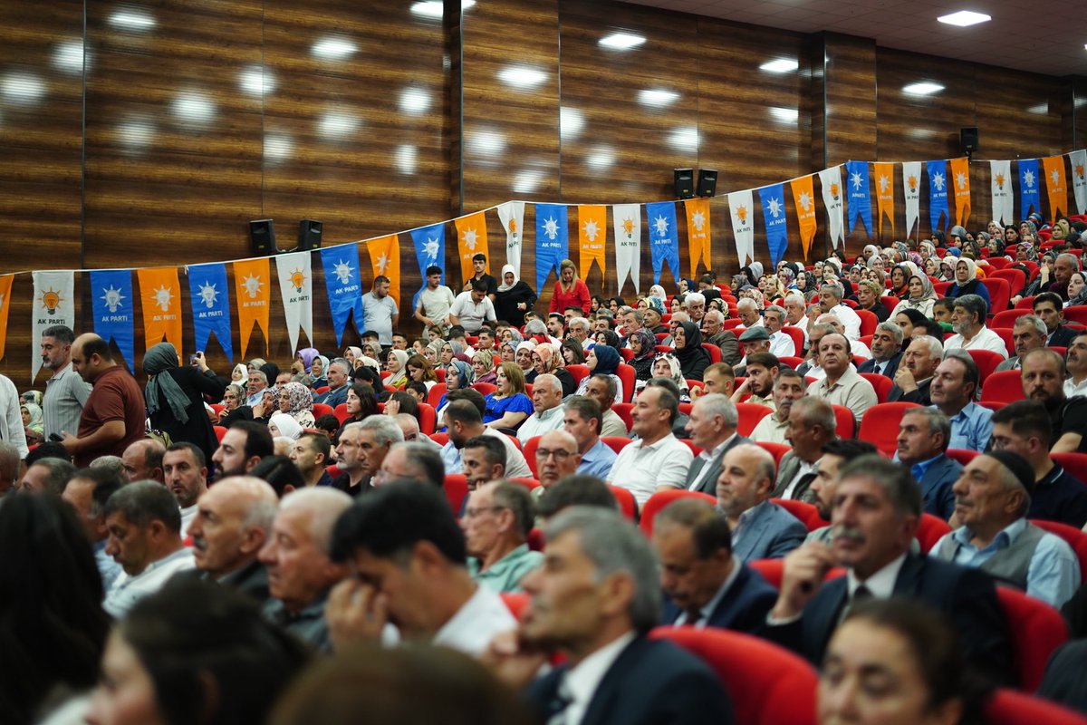 AK Parti Van (@ak_partivan) on Twitter photo İl Başkanlığımızın düzenlediği İl Danışma Meclisine Milletvekillerimiz, Sn. <a href="/Burhan_Kayaturk/">Burhan Kayatürk</a> , Sn.<a href="/K_Turkmenoglu_V/">KAYHAN TÜRKMENOĞLU</a> , MDK Üyemiz Sn.<a href="/zahir_soganda/">Av. Arb. Zahir SOĞANDA</a>, Gençlik kolları başkanımız Sn. <a href="/gultepeburak/">Burak Gültepe</a>,Gençlik kolları Genel Bşk. Yard. Sn. <a href="/YunusEmreMks/">Yunus Emre Müküs</a>, Kadın kolları başkan yardımcısı İl Başkanlığımızın düzenlediği İl Danışma Meclisine Milletvekillerimiz, Sn. <a href="/Burhan_Kayaturk/">Burhan Kayatürk</a> , Sn.<a href="/K_Turkmenoglu_V/">KAYHAN TÜRKMENOĞLU</a> , MDK Üyemiz Sn.<a href="/zahir_soganda/">Av. Arb. Zahir SOĞANDA</a>, Gençlik kolları başkanımız Sn. <a href="/gultepeburak/">Burak Gültepe</a>,Gençlik kolları Genel Bşk. Yard. Sn. <a href="/YunusEmreMks/">Yunus Emre Müküs</a>, Kadın kolları başkan yardımcısı