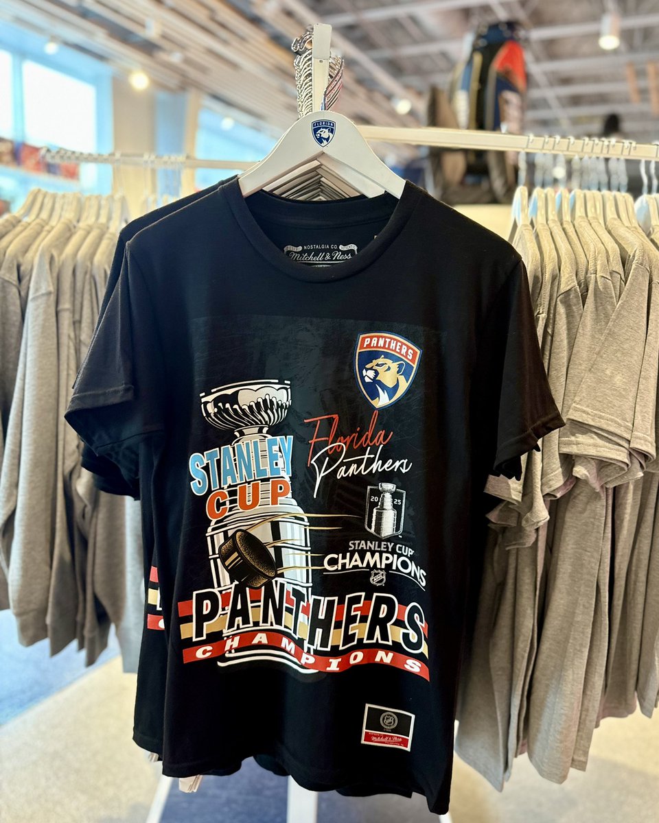 FlaTeamShop's tweet image. Shop Pantherland at @BHIcePlex 7 days a week for all the latest Cats gear 😸
Flateamshop.com