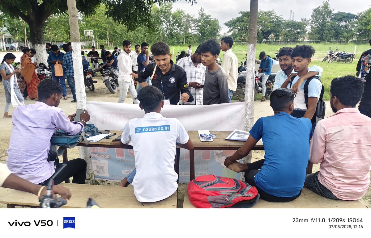 rajanvermansui's tweet image. @NsuiSamastipur द्वारा D.B.KN काॅलेज विभूतिपुर समस्तीपुर में #Help_Desk लगाया गया ।
विभिन्न काॅलेज में नये सत्र 25-29 में छात्र सहायता के लिए हेल्प डेस्क का आयोजन किया जा रहा है
@varunchoudhary2 @kanhaiyakumar @Allavaru @satyamkushinc @SurajYadavNSUI @NSUIBihar