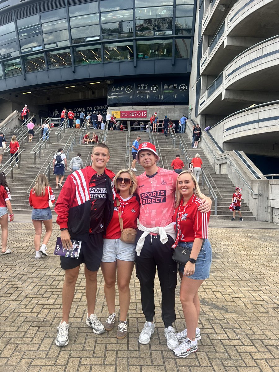 tommyhyde99's tweet image. There’s no day out like going to the hurling. Roll on the All Ireland final 🔴⚪️ hon the Rebels