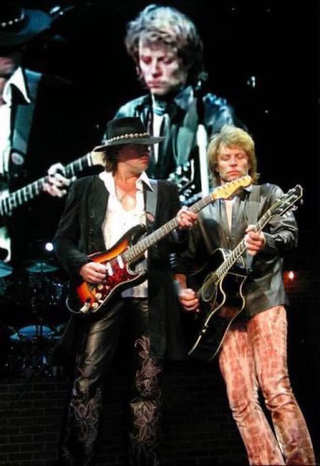 RockChic (@__rockchic__) on Twitter photo Thinking that if Oasis can do it and GnR can do it so can these two!
Fix your shit <a href="/jonbonjovi/">Jon Bon Jovi</a> and bring <a href="/TheRealSambora/">RICHIE SAMBORA</a> back where he belongs before it’s too late. Stuff your pride. Thinking that if Oasis can do it and GnR can do it so can these two!
Fix your shit <a href="/jonbonjovi/">Jon Bon Jovi</a> and bring <a href="/TheRealSambora/">RICHIE SAMBORA</a> back where he belongs before it’s too late. Stuff your pride.