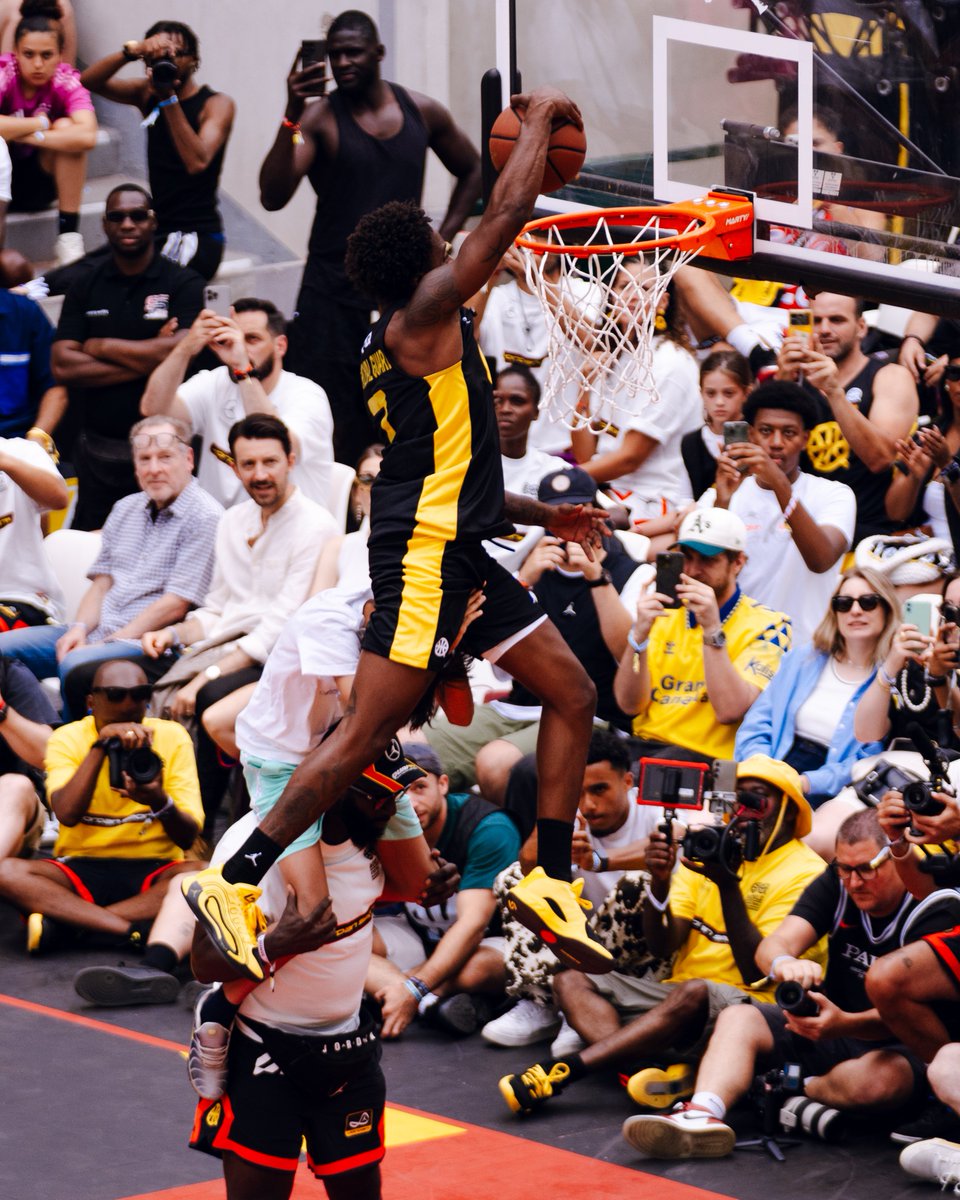 quai54wsc's tweet image. Un #DunkContest E-PI-QUE on a dit 🔥🔥🔥
Thank you guys 🫡

#Quai54