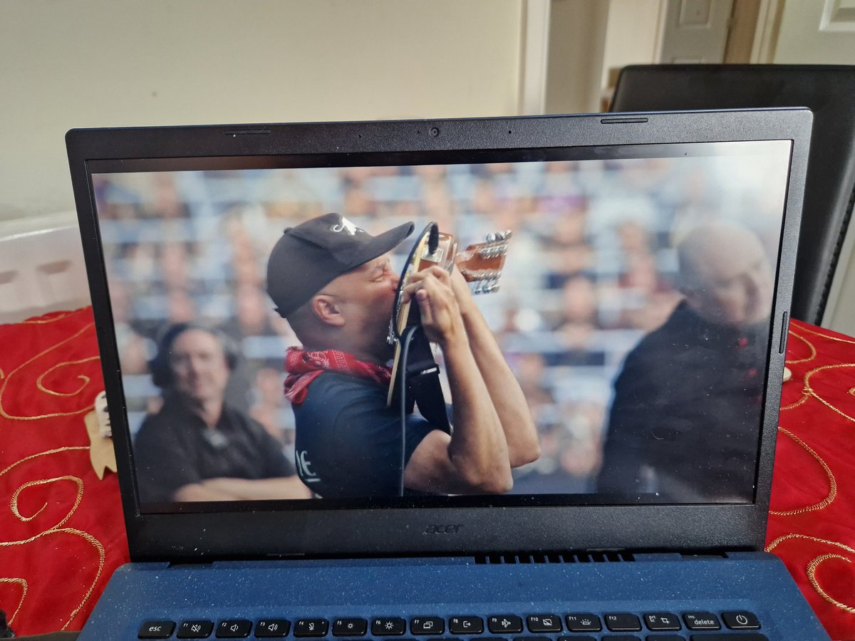 ThatMetalNessie's tweet image. That didn't last long #BackToTheBeginning