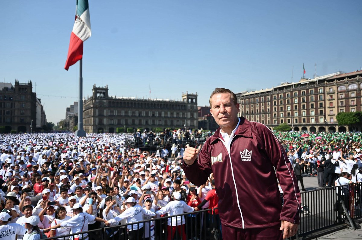 Vianey (@vianeicita) on Twitter photo Este cabrón se prestó al circo de Sheinbaum para ocultar lo de Teuchitlán, ojalá veas a tu hijo pudrirse en prisión <a href="/Jcchavez115/">Julio César Chávez</a>, usaste tu fama para ocultar las cenizas de los hijos que son buscados por sus madres. Este cabrón se prestó al circo de Sheinbaum para ocultar lo de Teuchitlán, ojalá veas a tu hijo pudrirse en prisión <a href="/Jcchavez115/">Julio César Chávez</a>, usaste tu fama para ocultar las cenizas de los hijos que son buscados por sus madres.