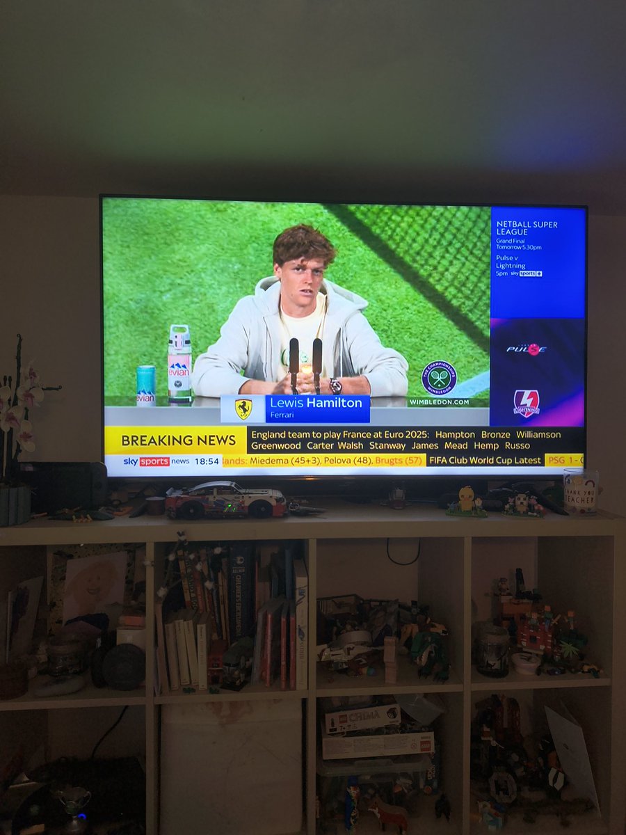 MikeLCPhillips's tweet photo. Errrr........I don't think is right? 😂🫣 @SkySportsNews #LewisHamilton #notLewisHamilton https://t.co/bI6h9nE9sT