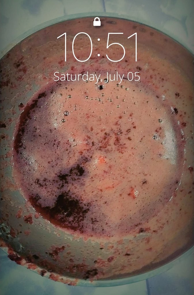 Homemade pomegranate juice 🍹❤️

😋 😋 

GOOD NIGHT 😴 😂 BYE 😪