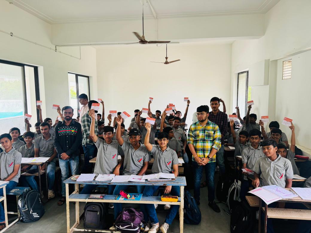 ABVP_Rajkot's tweet image. #ABVPMembership Drive અંતર્ગત 

#ABVPRajkot મહાનગર  કાર્યકર્તાઓ દ્વારા વિવિધ શાળાના વિદ્યાર્થીઓની સદસ્યતા કરવામાં આવી.

#JoinABVP

#JoinABVPGJ

#ABVPGujarat