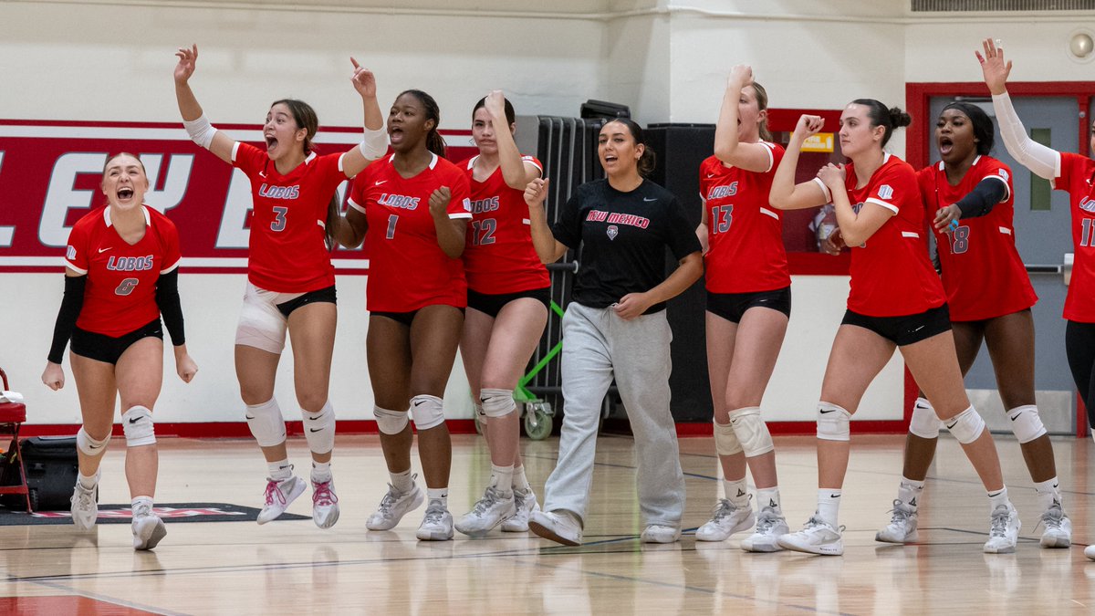 More moments like these &gt;&gt;&gt;

#GoLobos