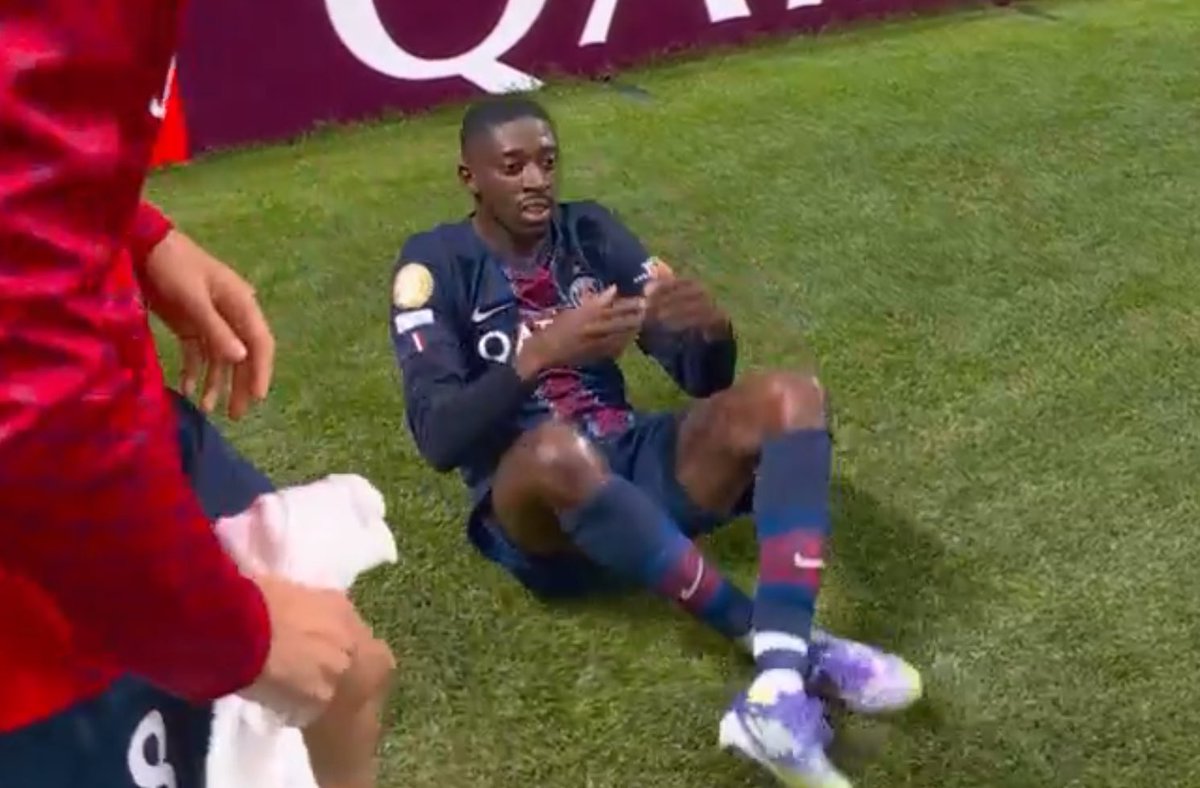 timesofball's tweet photo. Ousmane Dembele paid his tribute to Diogo Jota by performing his gaming celebration. Respect ❤️ https://t.co/0Jtgg7LqB0