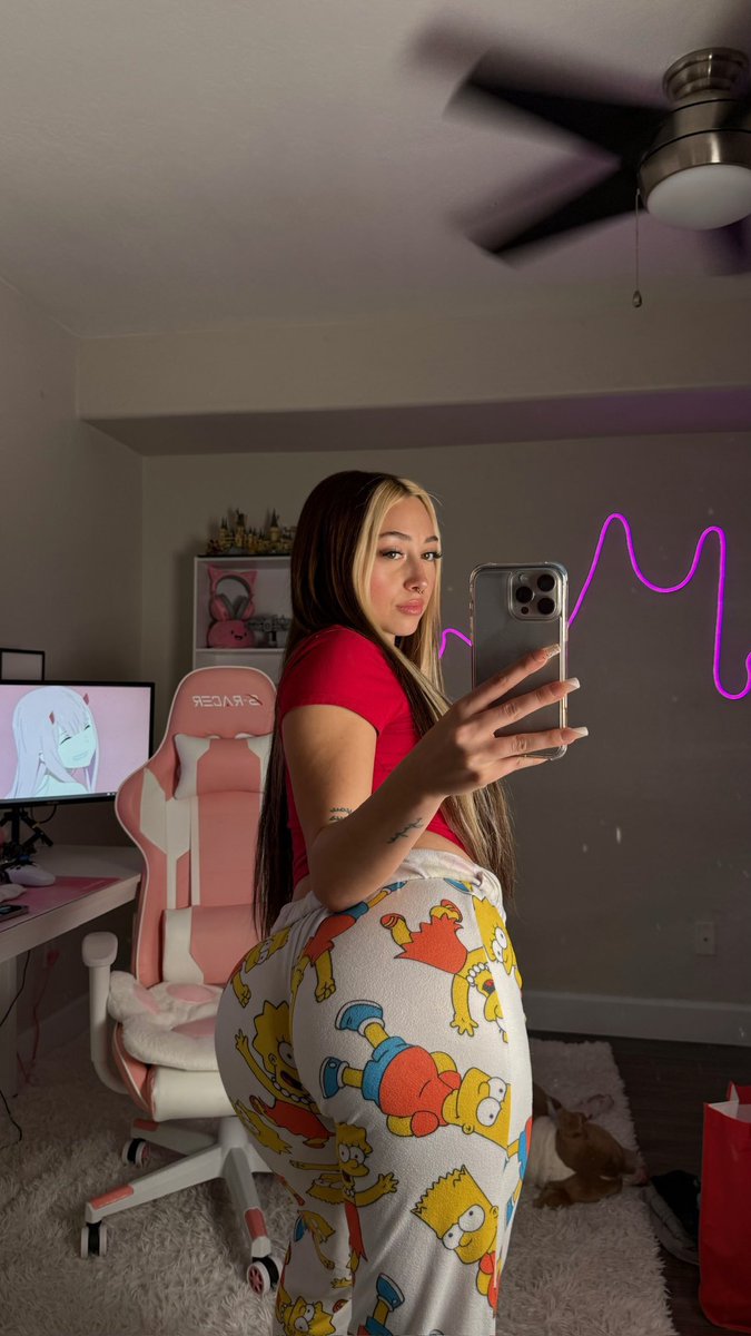 Text "yes" if you're over 18 &amp; I'll probably send u my noodiess ;)