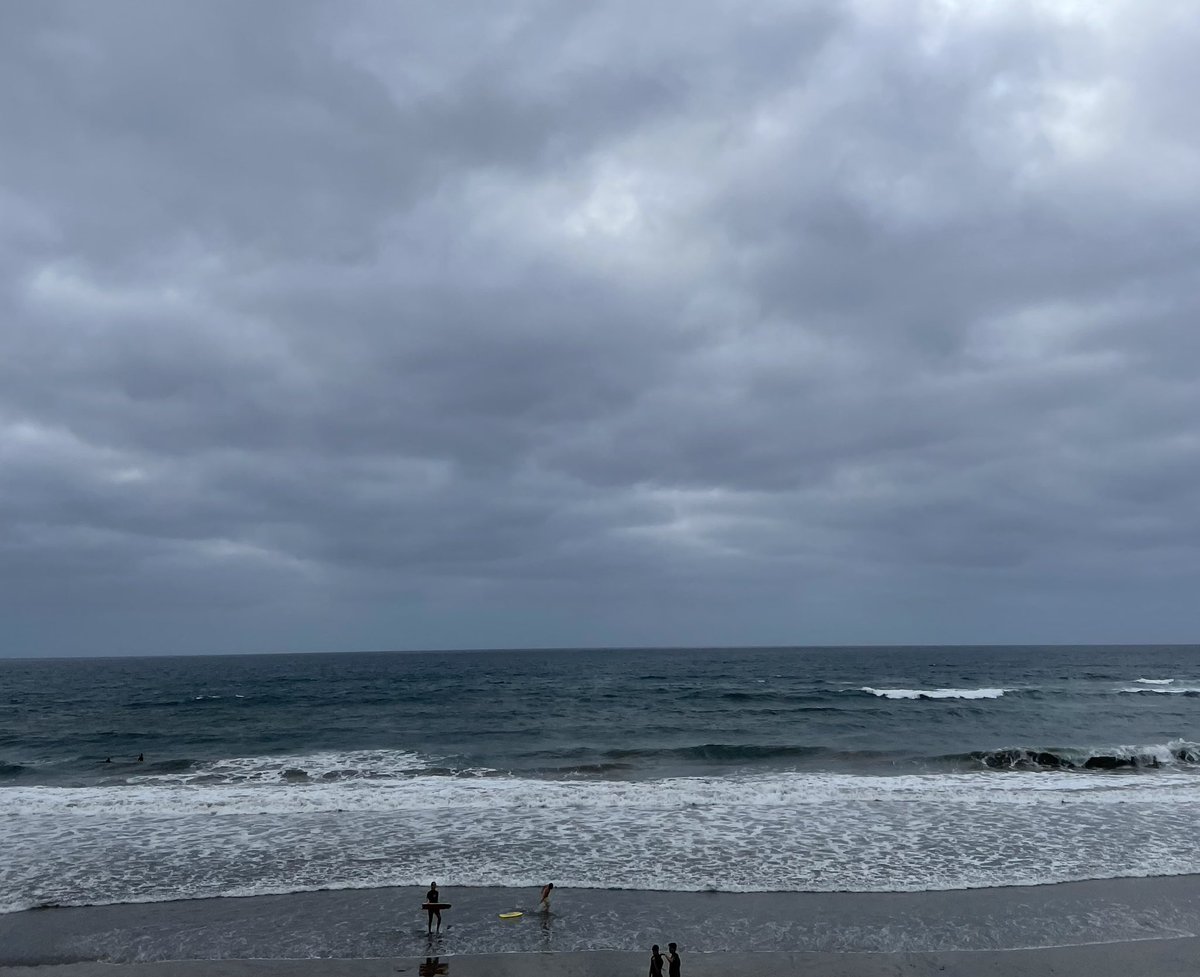 FMontecruz's tweet image. Mil veces paseas por esta playa…mil veces es distinta….
🍷🍷…