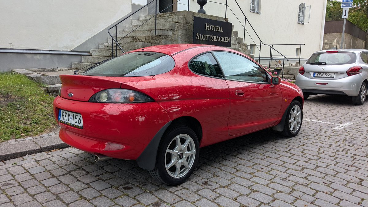 Un jour dans la rue à Visby
Ford Puma