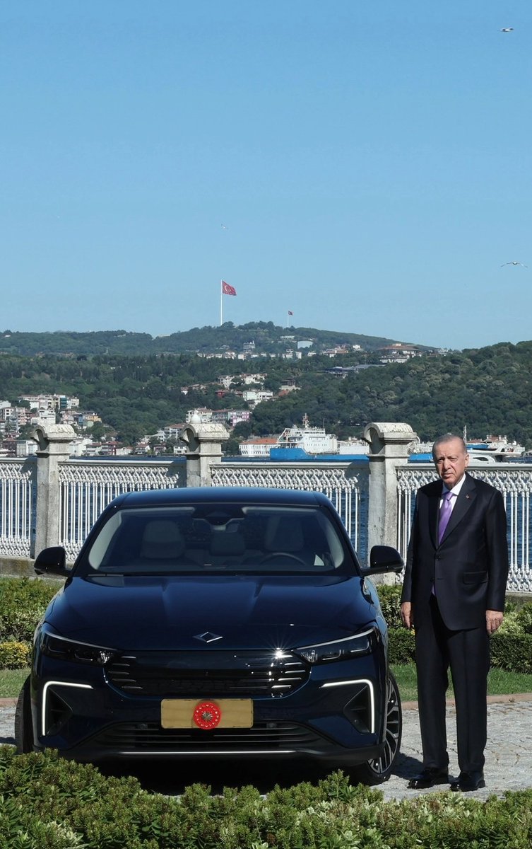 Ne derseniz deyin.
İşte ben bu üçlüyü seviyorum