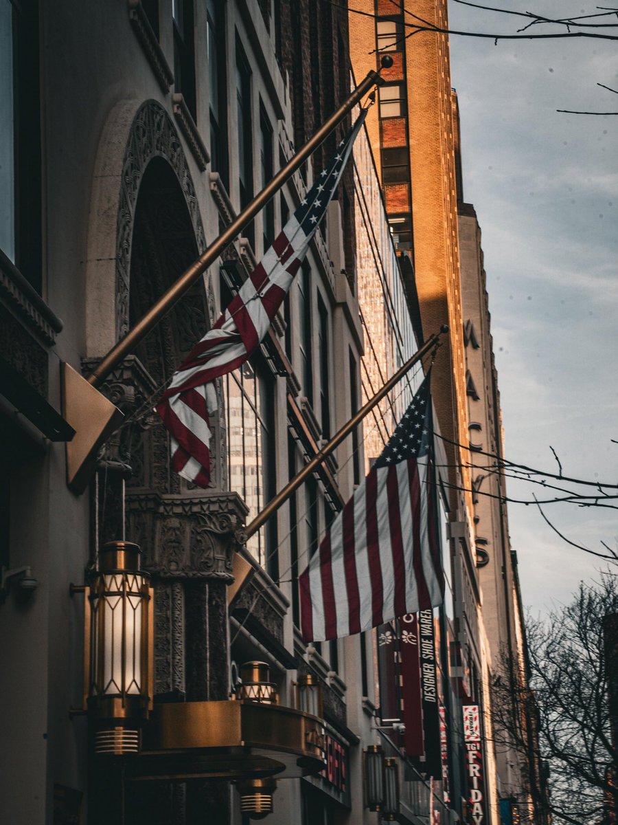 TripDoubleUSA's tweet image. 🏆📸 Voici la photo gagnante de notre avant dernier voyage à NY de la saison! 😍
Bravo Mary qui remporte un bon cadeau 👏