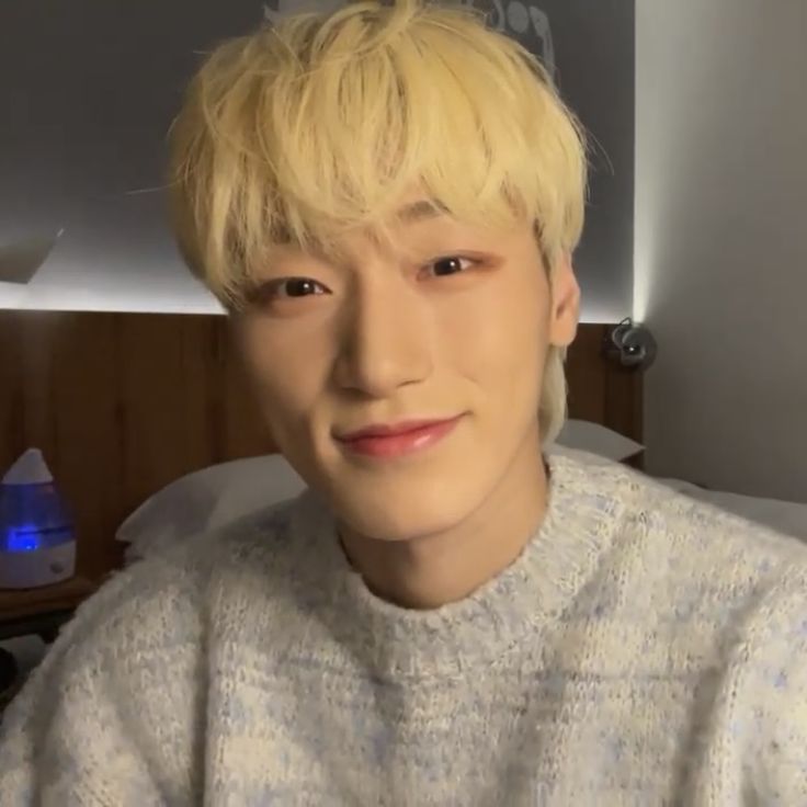 lyvlaughluv_'s tweet photo. lookin' for #moots !!
˚⛅.ೃ࿔🌻･

꩜ lyv
     ☆ '06 • she/they • afro-american
꩜ #stantwt : atiny • army
     ☆ #owtwt : dps • cassidy • ashe
꩜ anime • genshin • dc • resi evil • bg3

 ‧₊˚ ♡ / ↺ for moots !!

#promotwt #anitwt #optwt #mhatwt #genshintwt #bg3twt https://t.co/hyRxsF523b