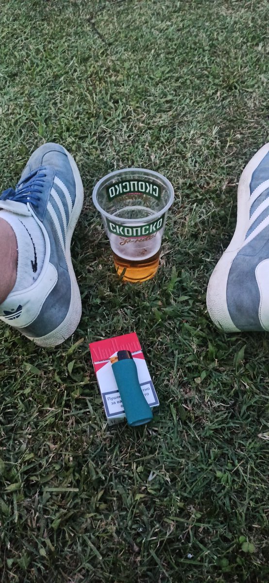 JasTheGreaTTT's tweet image. Наречете ме старомоден ама јас си ги чекам #SistersOfMercy