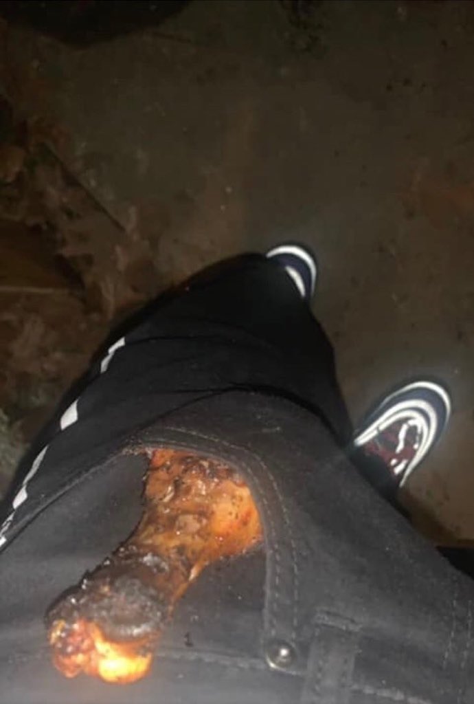 ⠀
🍗 + 👖 = ❤️
⠀