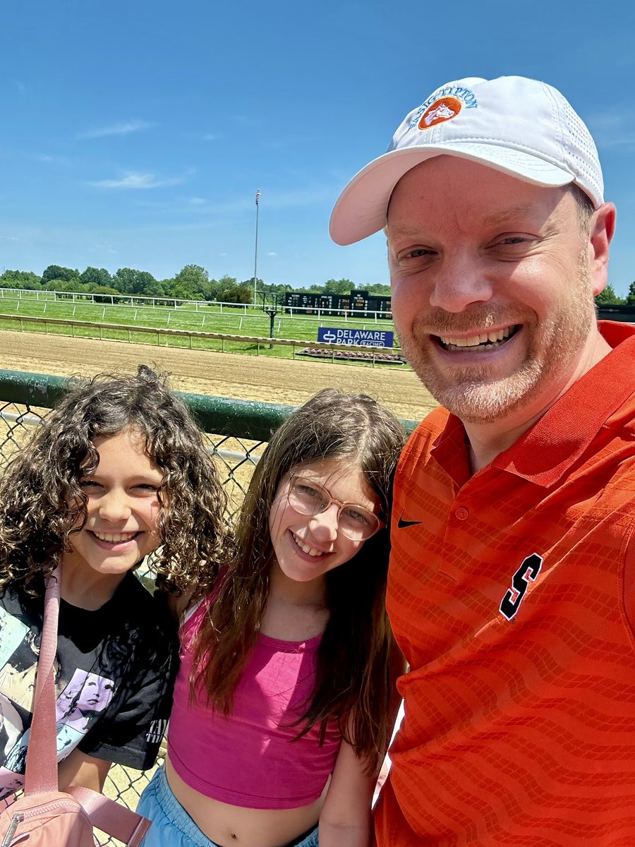 Justin Horowitz (@itsthejho) on Twitter photo When your daughter asks for you to take her and her bestie to <a href="/delawarepark/">Delaware Park Casino</a>, you get some cash (for them to blow) and go! When your daughter asks for you to take her and her bestie to <a href="/delawarepark/">Delaware Park Casino</a>, you get some cash (for them to blow) and go!