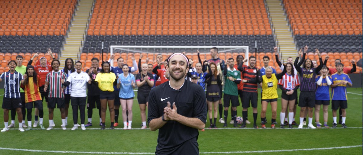 soyritro's tweet photo. 2.6M views in one day! 

Another video I'm very proud of, this time we gave our biggest prize money, had the most contestants in a video (32), and our biggest production yet. Glad to have been producing, directing and working on the edit to bring this out @futcrunch ⚽️❤️ https://t.co/mfHW7m0H9s