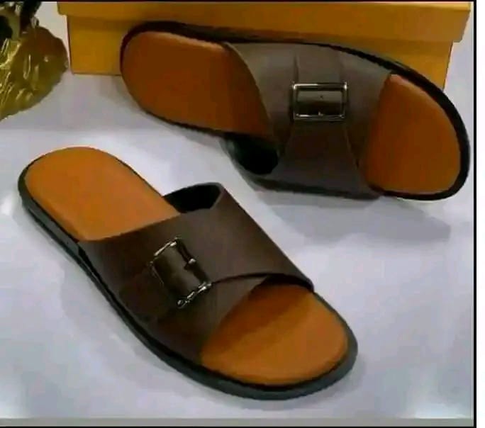 KC_COLLECTI1465's tweet image. Hello everyone 👋
Get your Cool Style footwear here
#price: 10k
DM/Whatsapp: 07010230341
Location: Kaduna
Delivery: Nationwide
RT please.