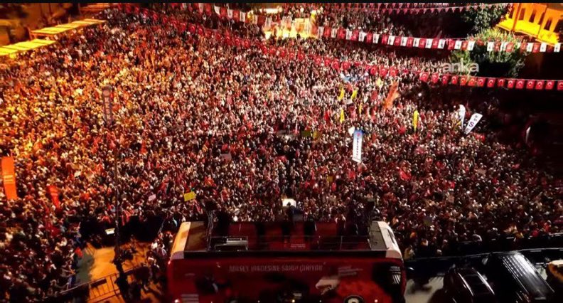 CHP lideri Özgür Özel:

"Yurdun dört bir yanı işgal altındayken 'Milletin istiklalini yine milletin azim ve kararı kurtaracaktır' diyen Amasya’dan cesaret almaya geldik.

Bu ülkeyi korkmayanlar kurdu, bugün de korkmayanlar kurtaracak."