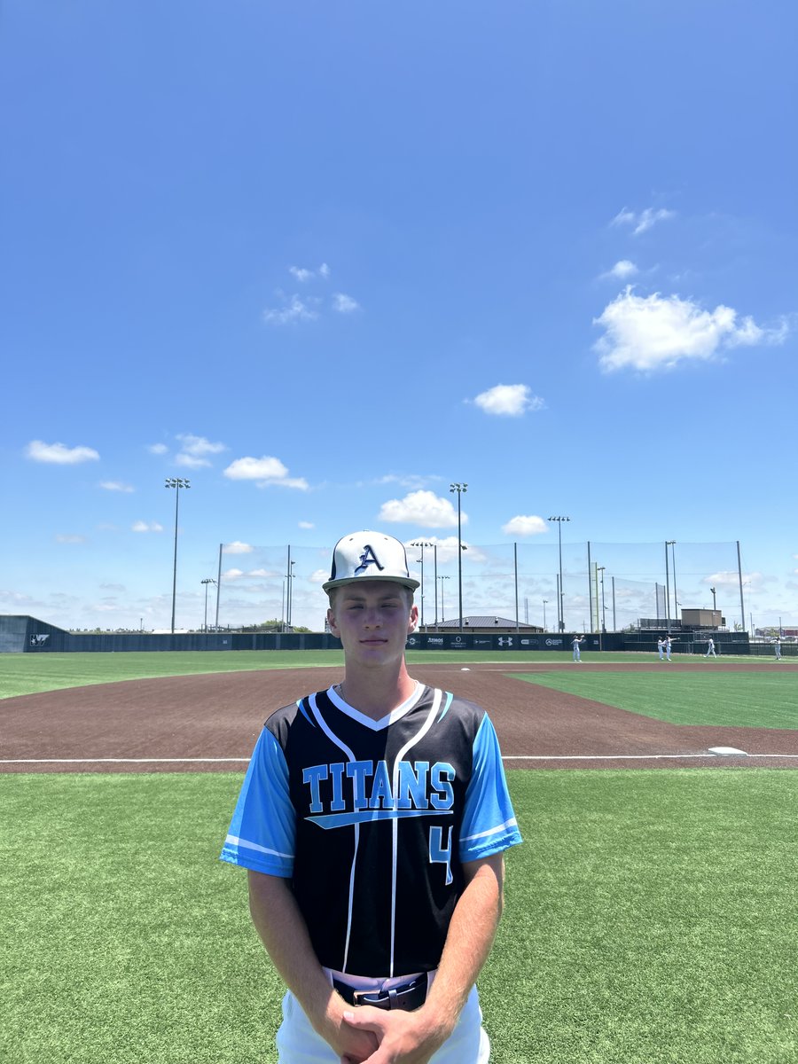 FiveToolTexas's tweet photo. F: @AmarilloTitans 18U 10, Marucci Elite Texas Loya 5 
PoG: @BrooksBarton12 1-4, 3B, 4 RBI
Notable: Andrew Bellino 2-3 https://t.co/7pcgtiTr1p