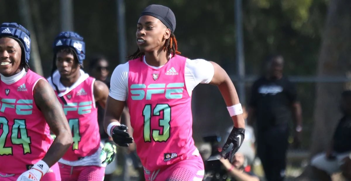 🚨 FLIP ALERT 🚨

4⭐️ CB Brody Jennings has flipped from Michigan to the Miami Hurricanes 🟧🟩🔥

Elite speed, lockdown skills, and 305 swagger — huge pickup for the Canes’ secondary.

Welcome to The U, Brody! 🌴

#GoCanes #TheU #FlipSeason #Committed