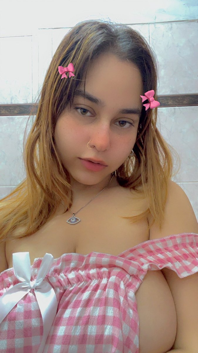 Feeling realll chatty today ngl…you have something long and hard to shut my big mouth up??? 👄💋🙈🍆

syke.club/posts/witchymo…