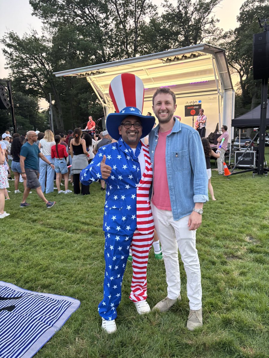 michaelrothnj's tweet image. Had a great time celebrating the 4th and meeting so many folks in Summit yesterday!
I care deeply about this country — which is why this week has been especially frustrating. We've seen Republicans take aim at our economic future and put the most vulnerable at risk.
To me,…