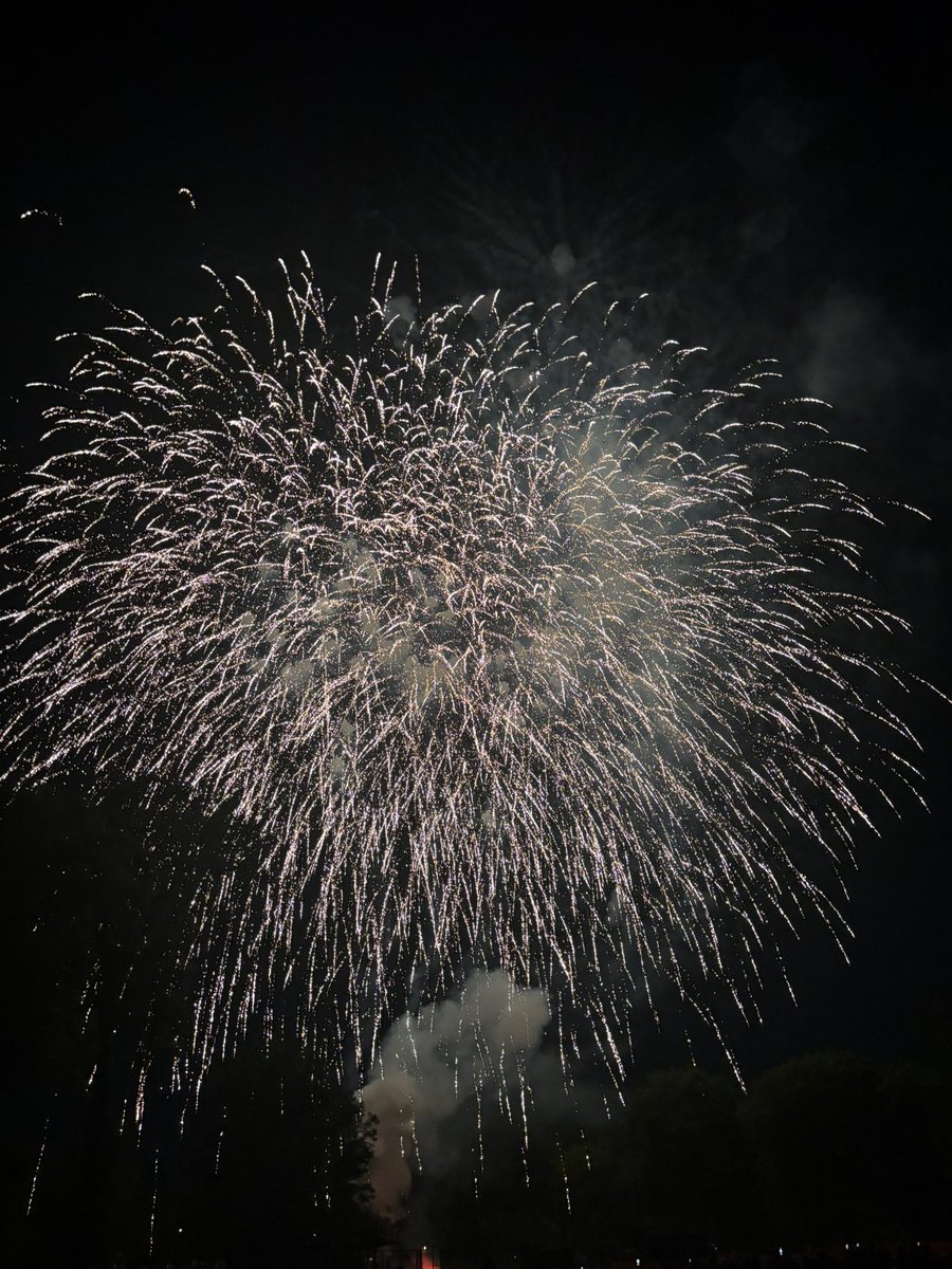 michaelrothnj's tweet image. Had a great time celebrating the 4th and meeting so many folks in Summit yesterday!
I care deeply about this country — which is why this week has been especially frustrating. We've seen Republicans take aim at our economic future and put the most vulnerable at risk.
To me,…