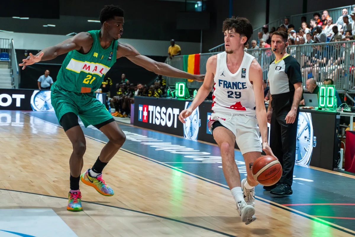 Future Lobo Timéo Pons finishes with game-high 15 points with four rebounds, a block and an assist and hit three more 3-pointers in France's 76-71 win over Mali in the FIBA U19 Basketball World Cup. 

France plays Serbia Sunday at 9:30 a.m. MT in the 9th/10th place game.