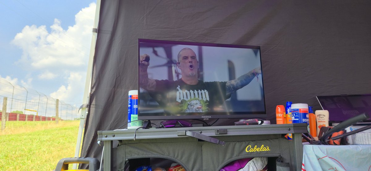 pmacuch's tweet photo. @FRosenqvist Watching #Ozzy at #MidOhio #BacktotheBeginning https://t.co/fG8kAMP4ad