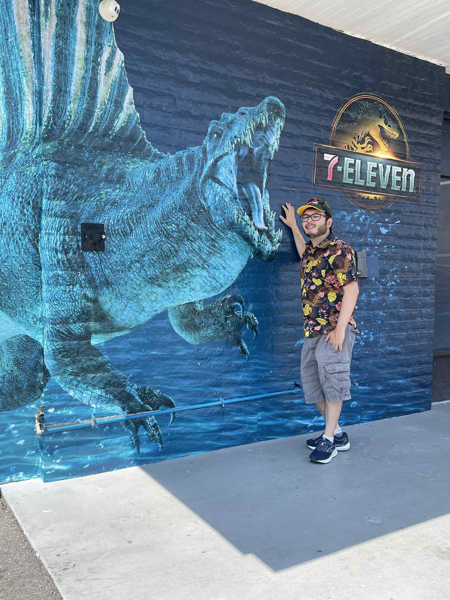 Sickle_Claw's tweet image. I love this town. #JurassicWorldRebirth