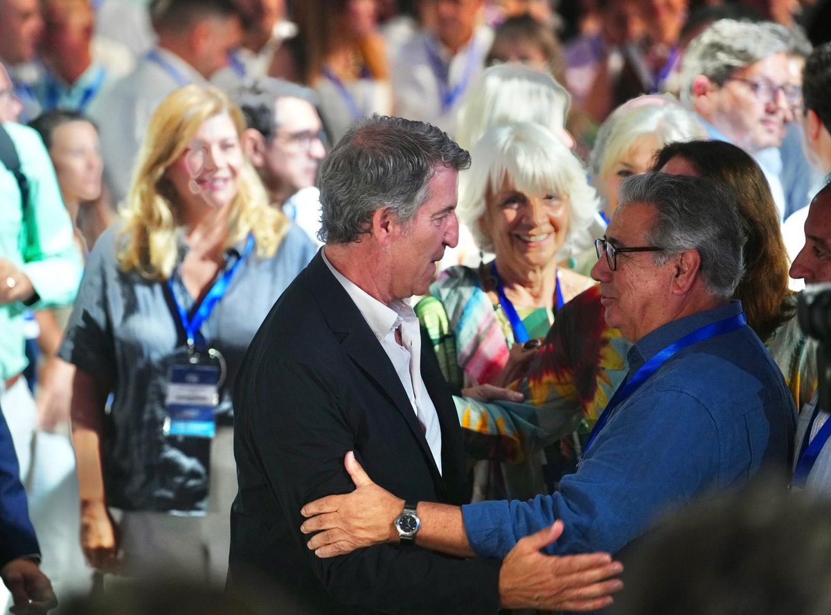 El proyecto que los españoles merecemos, con el equipo que esperamos y el líder que necesitamos. Enhorabuena, <a href="/NunezFeijoo/">Alberto Núñez Feijóo</a>.  
#21CongresoNacionalPP #TomaPartidoPorEspaña