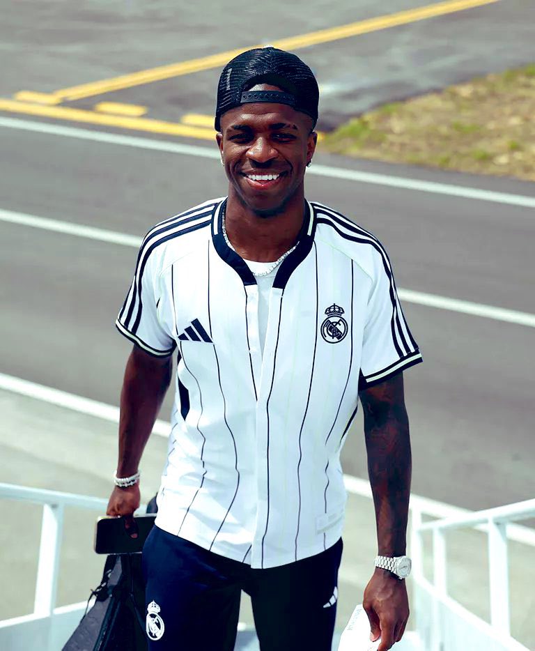 PickCristianRey's tweet image. ✍🏻 Si VINICIUS JR anota gol hoy en el partido REAL MADRID vs BORUSSIA ⚽️, voy a regalar $1,000 pesos en transferencia.

Entre todos los ♥️ y RT de este tweet.

Único requisito: Seguirme.