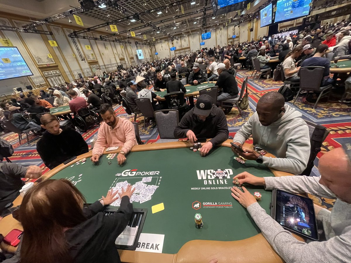 EricMizrachi's tweet image. It’s that time again, I just bought in the @WSOP Main Event. Looks like a great table today! #TeamMizrachi #GetLucky