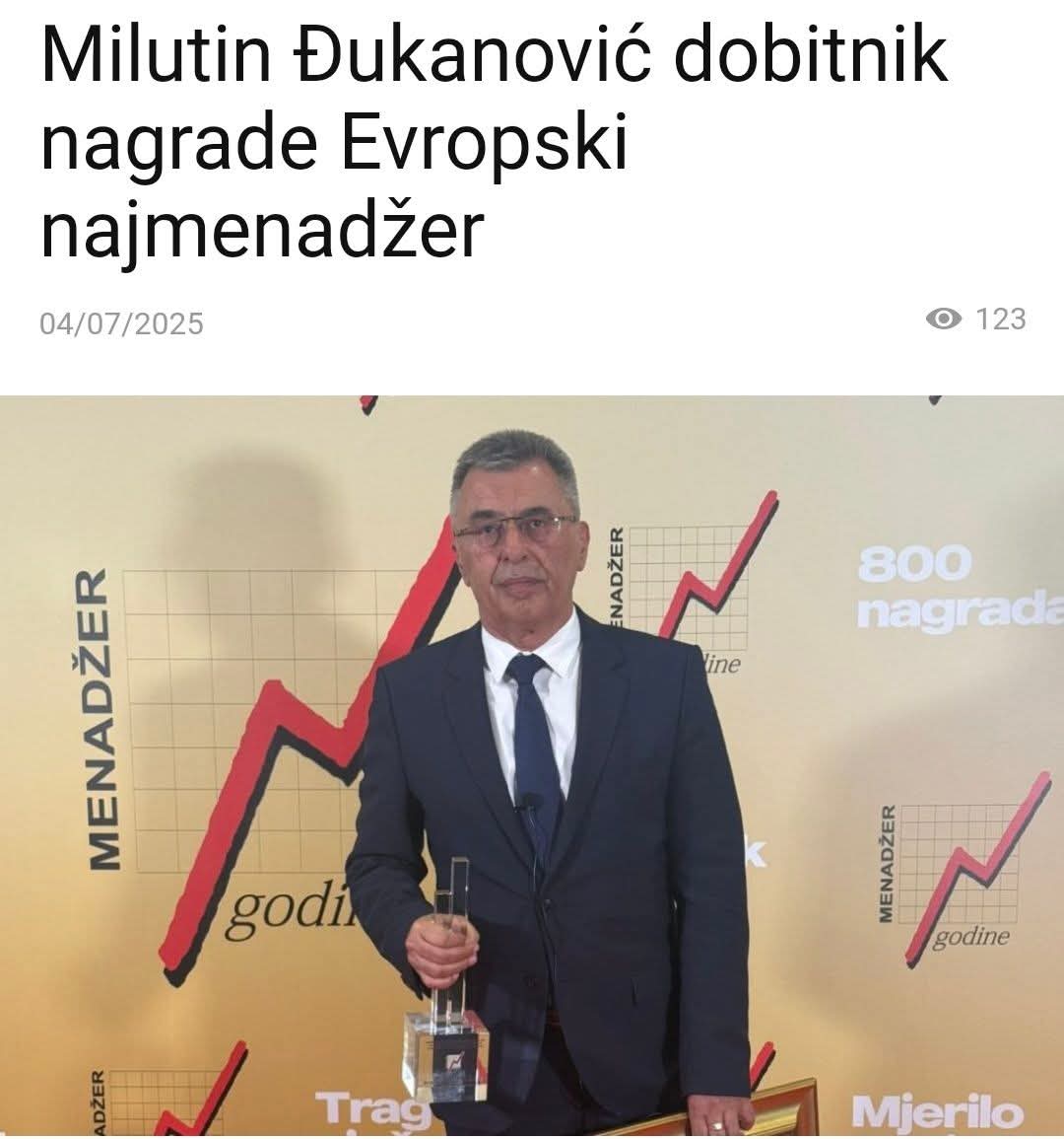 Ovako izgleda čovjek koji zna da je "zaslužio" priznanje! Zna da ovo nije kupljena nagrada, i vjeruje da niko nije vidio da mu je uručio lično Stipe Mesić!

Dupla negativna mišljenja, milioni i milioni  novog zaduženja, samo su kap u moru uspjeha koje je ovaj čovjek ostvario.

Ne