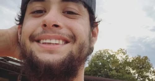 Julian Ryan, 27, died saving his mother, fiancee and two children from the floods. He's a hero! 😥🙏🏽