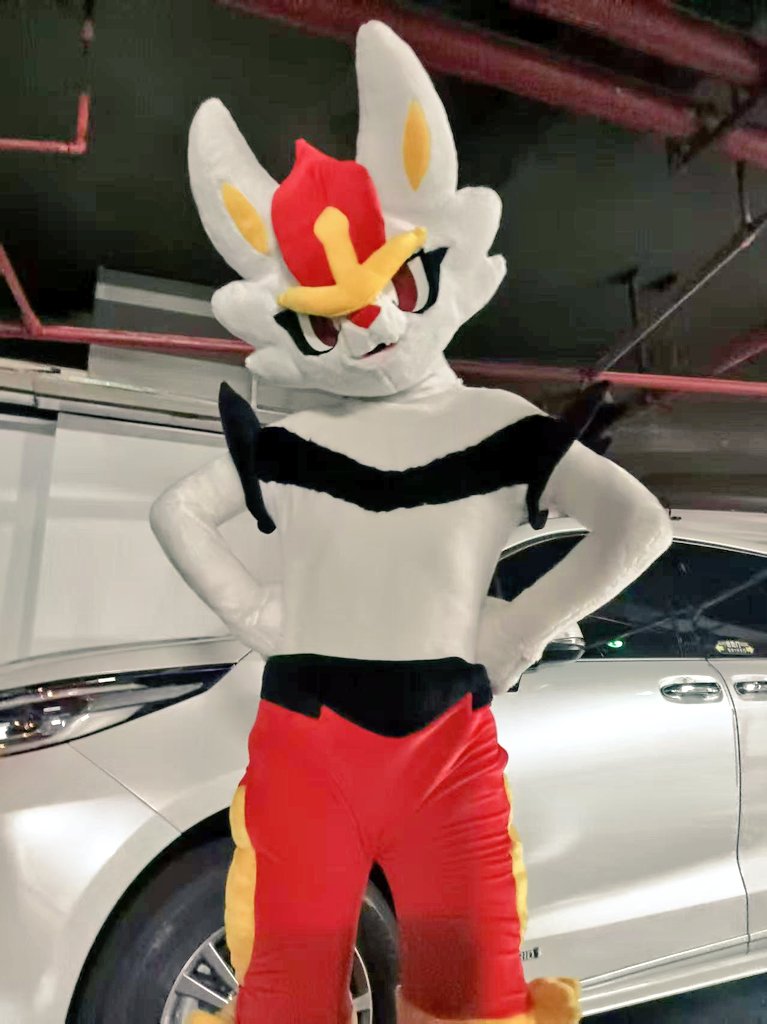 这么晚了，要出门吗？