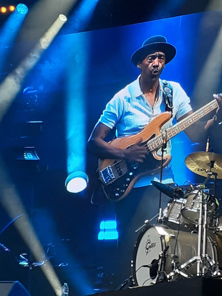 Le point d'orgue de la grande classe au #tsfjazzchantilly Festival avec <a href="/MarcusMiller959/">Marcus Miller</a>