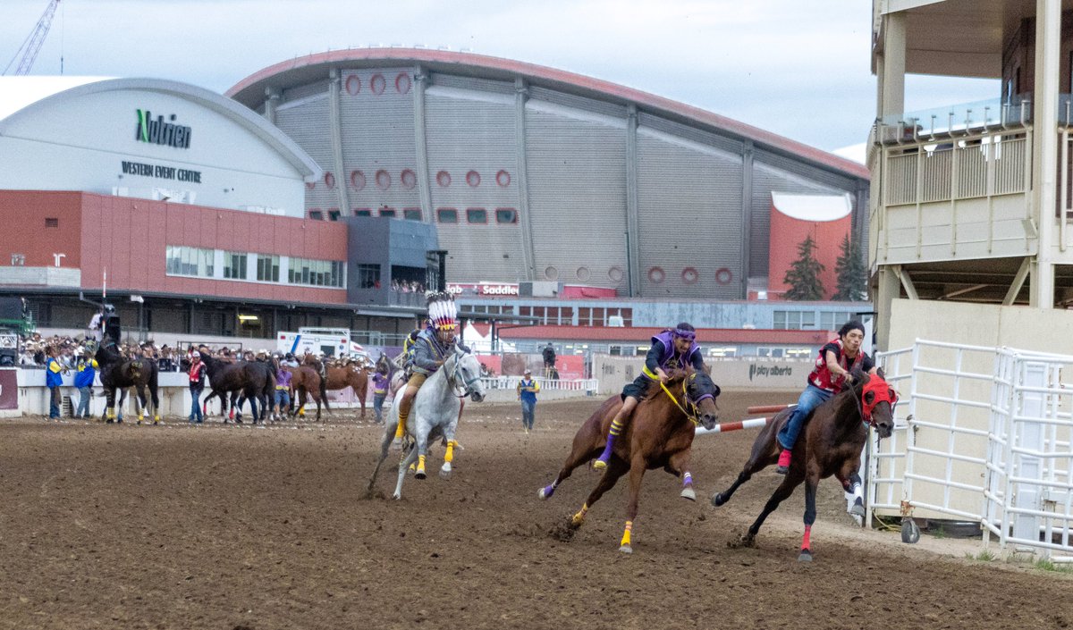 CSchuckwagons's tweet photo. 🐎💨 Relay Racing at the Calgary Stampede – Fast. Fearless. Unforgettable.

Whether you're a lifelong fan or seeing it for the first time, Relay Racing is a Stampede must-see you won’t forget.

📸: Tracey Brown

#CSRelayRacing #CalgaryStampede #RelayRacing #IndigenousExcellence https://t.co/xyf0AfnVXr