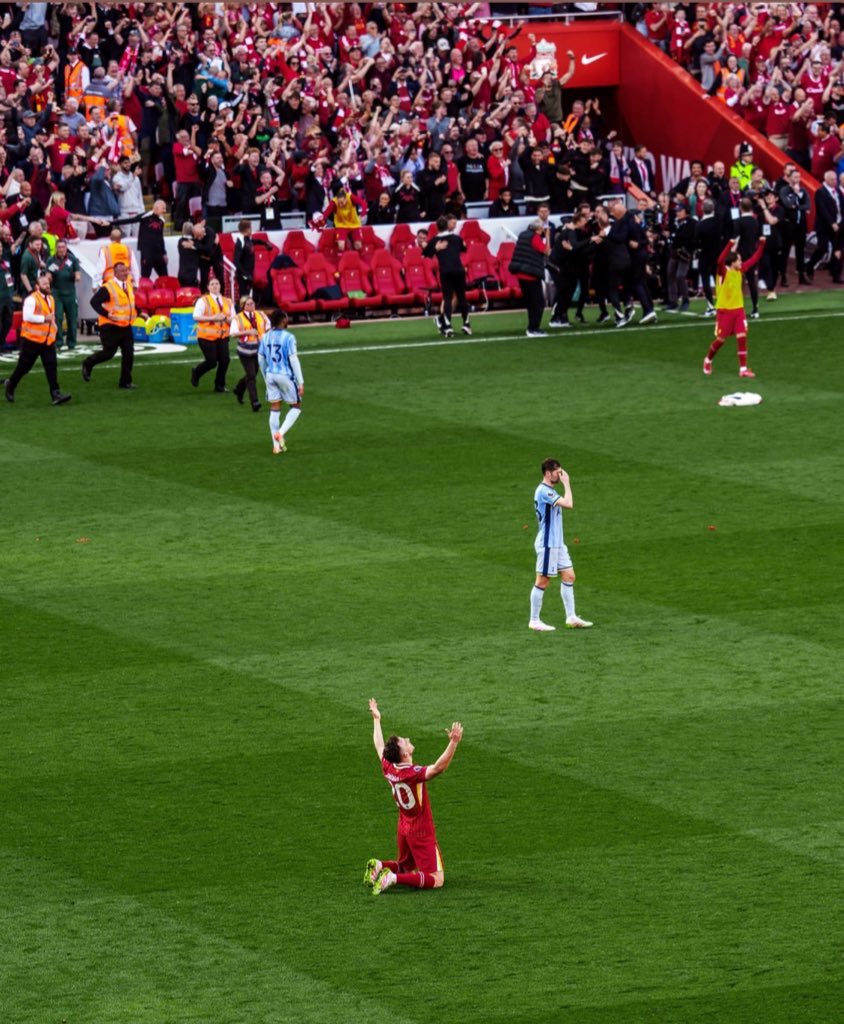 Diogo Jota's reaction after we were confirmed Premier League Champions. ❤️