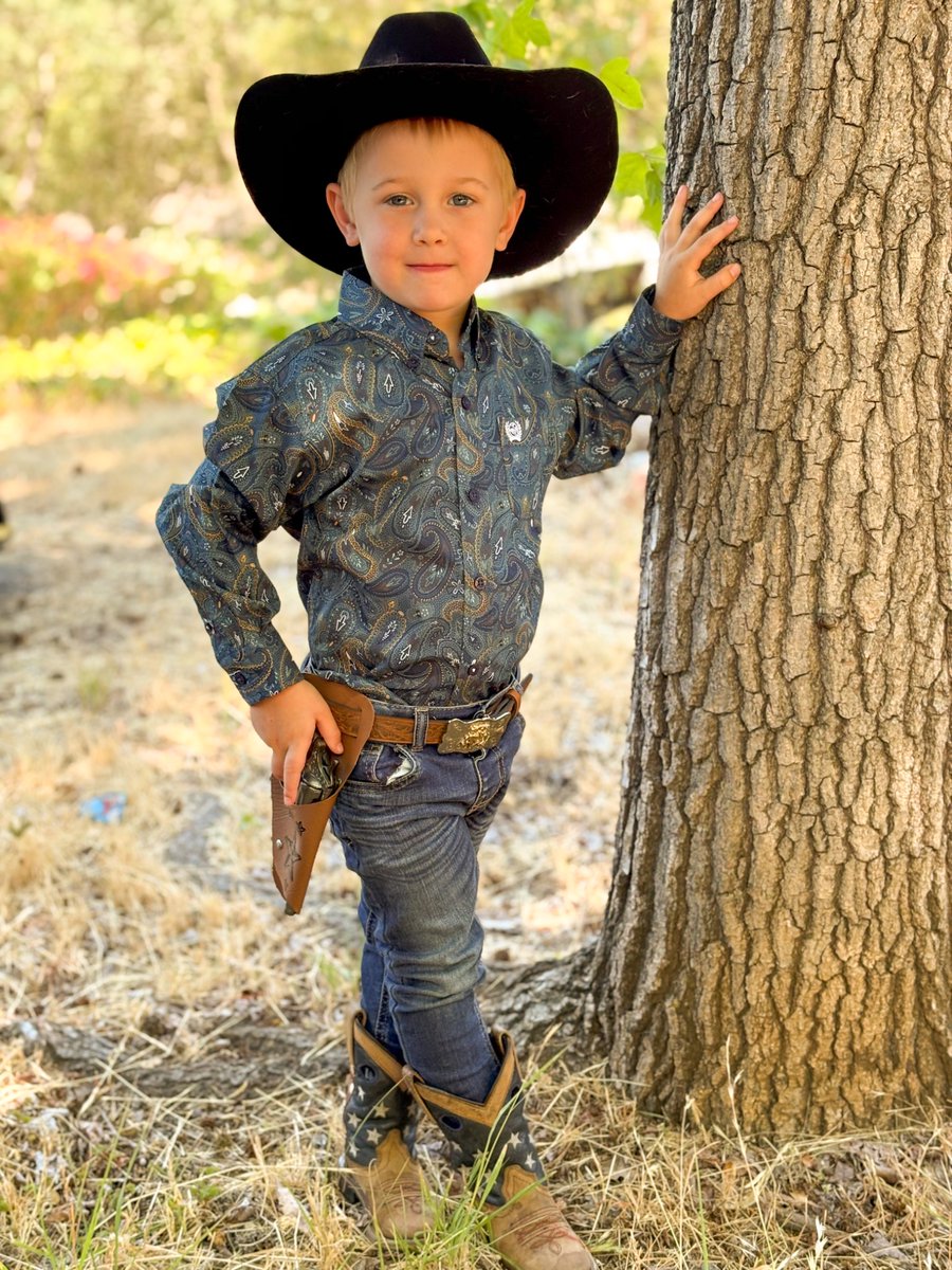 emcIdle's tweet photo. @KidRock my son turned four today and has been rockin out to your song Cowboy for months. He wanders around the house singing “I’m a cooowwboy BABY - Kid Rock!” Just know you’re a legend in our house and you have a 4-year-old cowboy in Northern CA dying to meet you! ❤️ https://t.co/J1yvvCQ4jN