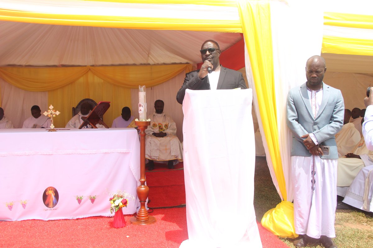 In his remarks, the Bunyoro‑Kitara Kingdom Premier, Owek. Andrew Byakutaga Ateenyi, congratulated Rev. Fr. Paul Bigirwa upon this remarkable milestone, applauding him for his exemplary leadership and unwavering commitment to the spiritual and moral growth of the community.