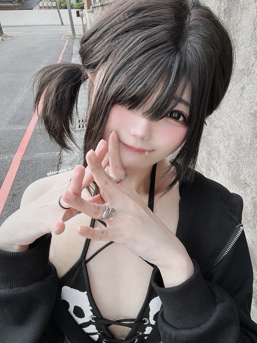 Which character would you like to see me cosplay ?  : )